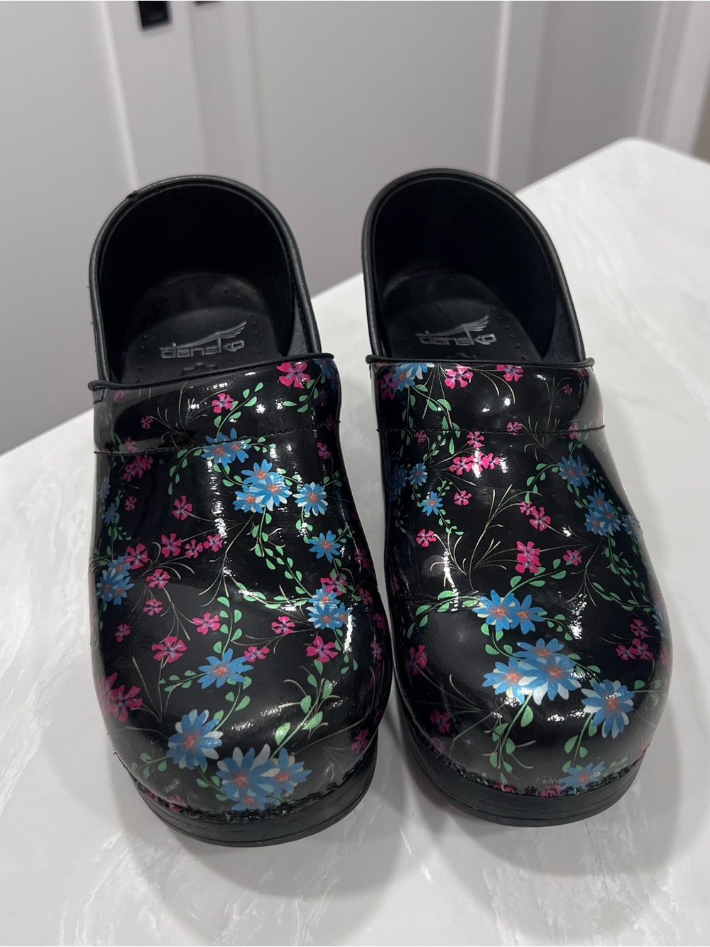 Dansko Women's Clog Shoes Black with Flower Print Comfortable Slip On Size 38